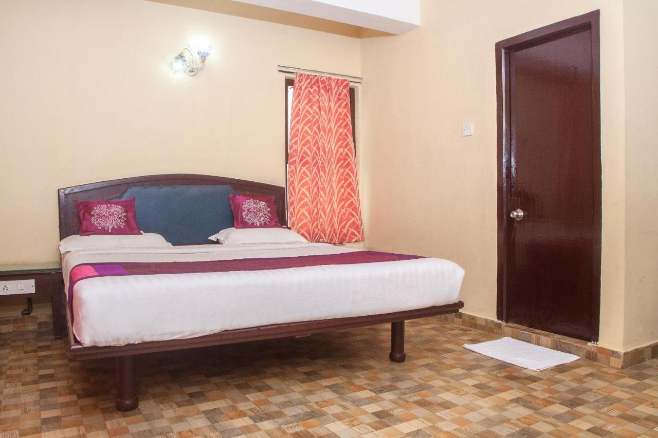 Oyo 12357 Hotel Nilgiris Inn Ooty Exterior foto